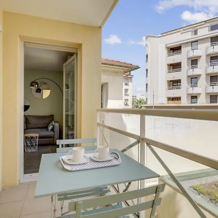 Appartement Pins D'or Furnished Flat Antibes